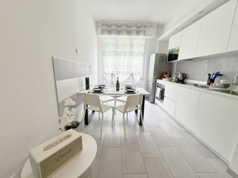 Living room, Seating area, kitchen