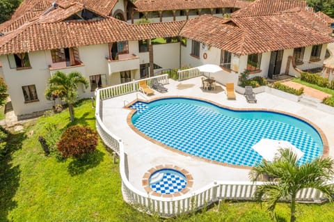 Property building, Restaurant/places to eat, Swimming pool