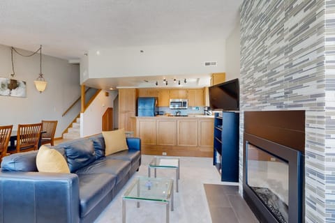 Promenade Deck House in Depoe Bay