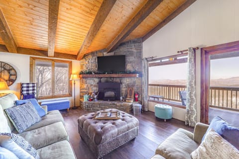 Family Fun! Beech Mtn Home with Game Room and Views House in Beech Mountain