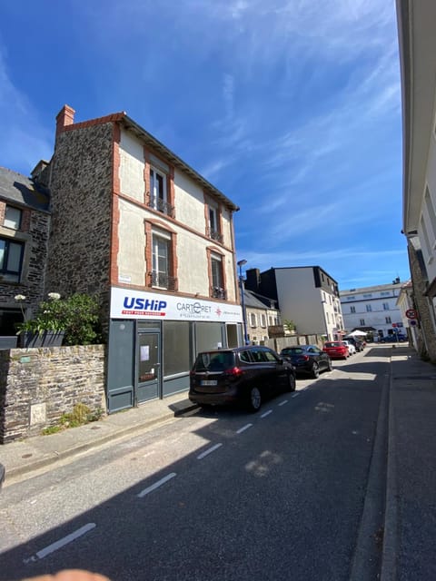 Cosy Flat Carteret - Appartement centre bourg - 4 personnes Apartment in Barneville-Carteret