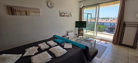 TV and multimedia, View (from property/room), Balcony/Terrace, Seating area