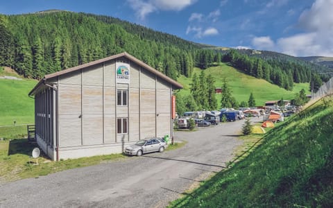 Property building, Natural landscape