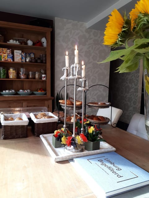 Restaurant/places to eat, Breakfast