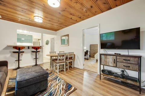 Wanderlust Cottage House in Guerneville