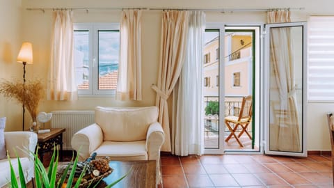 Living room, Photo of the whole room, Seating area
