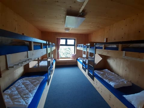 Photo of the whole room, Mountain view, bunk bed