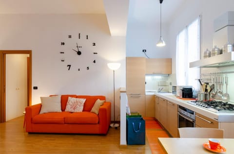 Kitchen or kitchenette, Living room