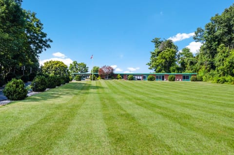Alpine Motel Motel in Abingdon