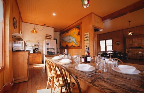 Communal kitchen, Internal: Not applicable to any particular room