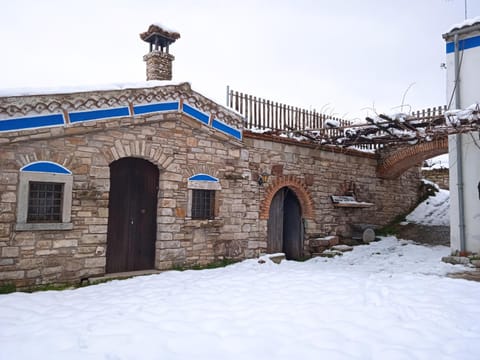 Property building, Winter
