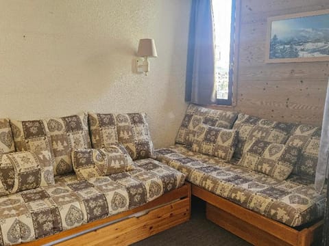 Appartement 32m², centre Croisette, 5 couchages, Wifi, animaux admis - FR-1-574-25 Apartment in Les Allues