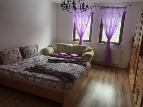 Къща за гости - Еделвайс, гр. Габрово House in Gabrovo