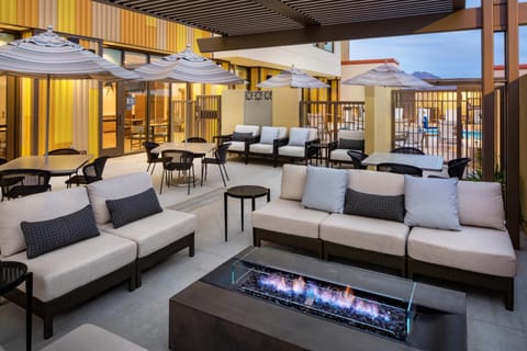 Patio, Balcony/Terrace