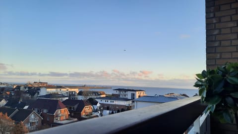 View (from property/room), City view, Sea view