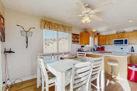 Bear Lake View House in Garden City