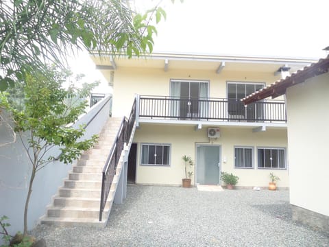 Property building, Facade/entrance, Balcony/Terrace