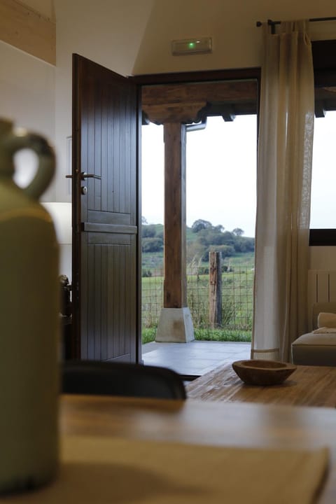 Communal lounge/ TV room, TV and multimedia, Lounge or bar