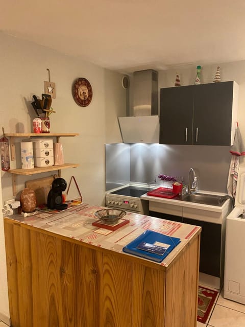 Appt briancon 4 pers au pied des remontés mécaniques le relais de la guisane Apartment in Briançon