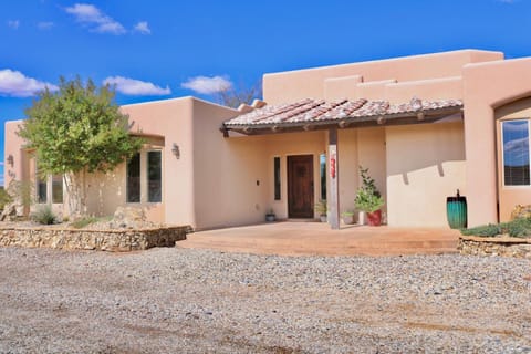 Southwestern Comfort Stay 2B House in Mesilla