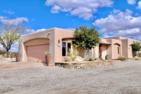 Southwestern Comfort Stay 2B House in Mesilla