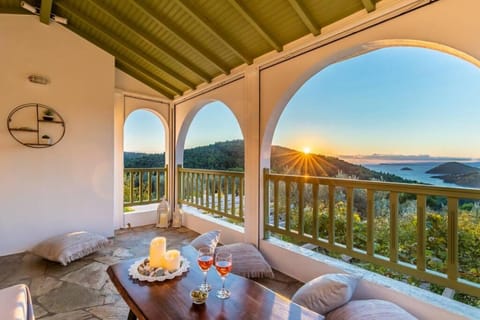 Balcony/Terrace, Mountain view, Sea view