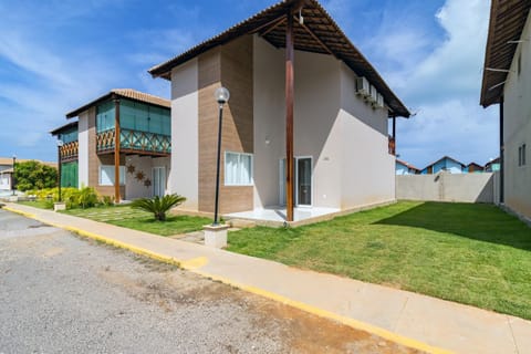 Property building, Facade/entrance, Garden
