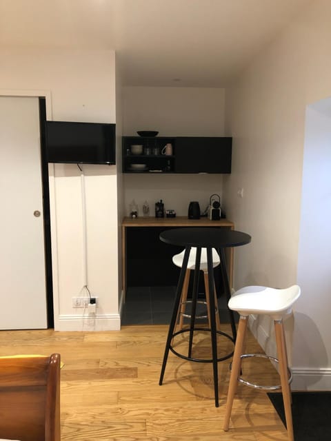 Chambre indépendante au Manoir de la Célinais côté cour Vacation rental in Brittany