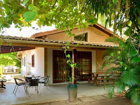 Garden, Dining area