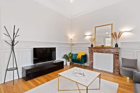 Sleek and Sophisticated in Prime Location Apartment in Luxembourg