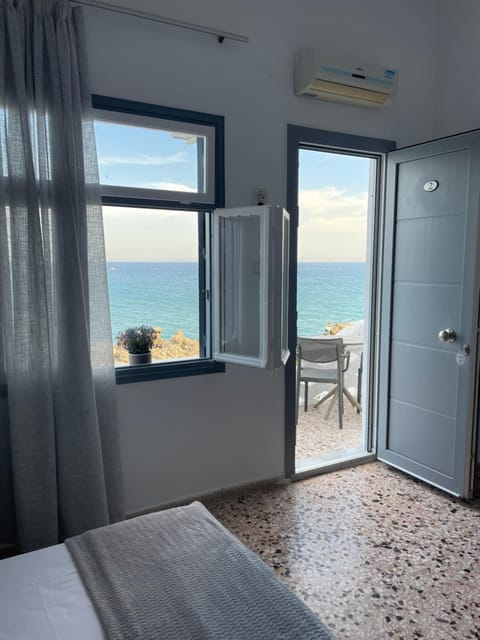 Chrisopetro Rooms Bed and Breakfast in Samos, Greece