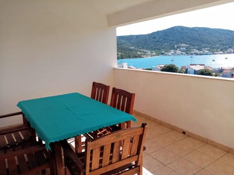 View (from property/room), Balcony/Terrace, Seating area