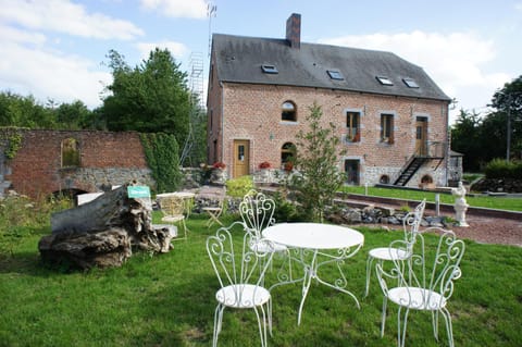 Property building, Patio