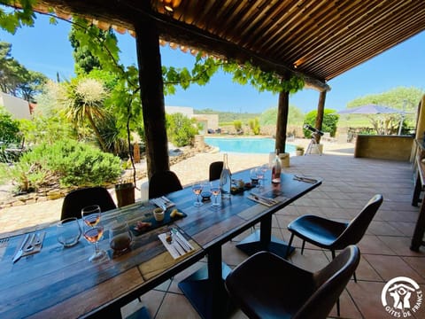 Patio, Natural landscape, Meals