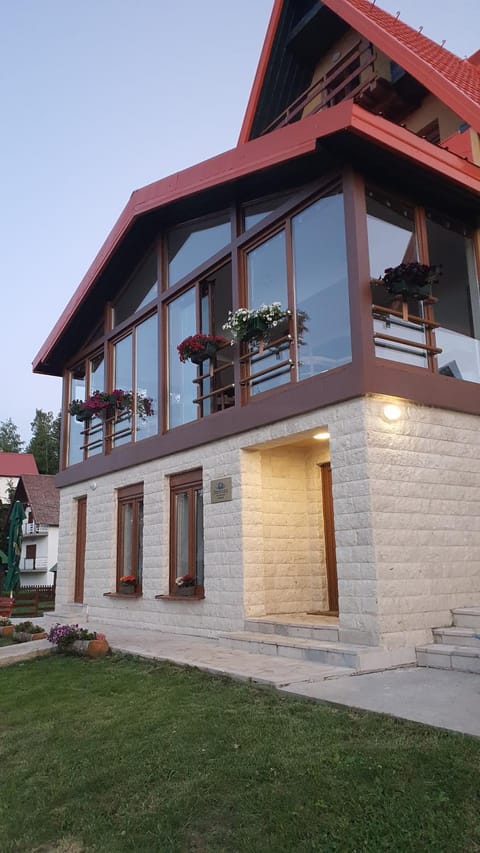 Borovnica Sweet Apartments Apartment in Montenegro