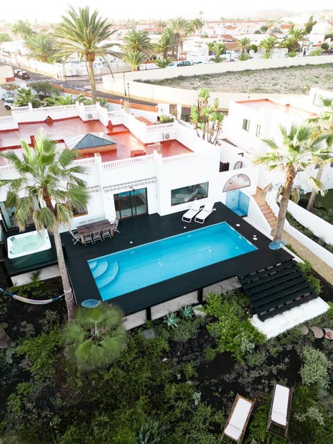 Property building, Pool view, Swimming pool