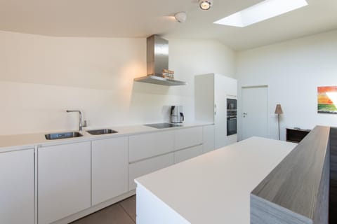 Landelijk vakantiehuis in Diksmuide met een tuin en vijver House in Flanders