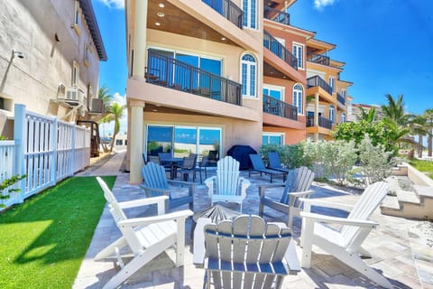Seaclusion Beach Townhome House in North Redington Beach