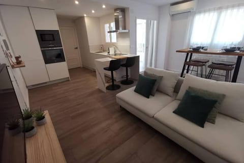 Moraira Dream - RENOVATED - Moraria City Center Apartment in Moraira