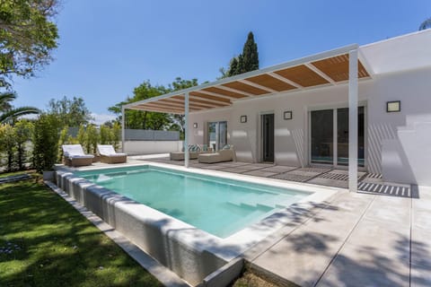 Patio, Off site, Day, Garden, Pool view, Swimming pool, sunbed