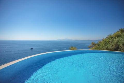 Day, Natural landscape, Pool view, Sea view, Swimming pool