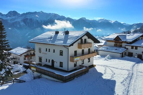 Property building, Day, Natural landscape, Winter, Mountain view