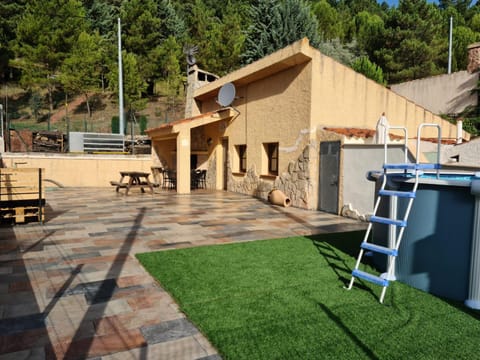 Property building, Patio, Swimming pool