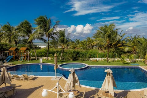 Day, Swimming pool