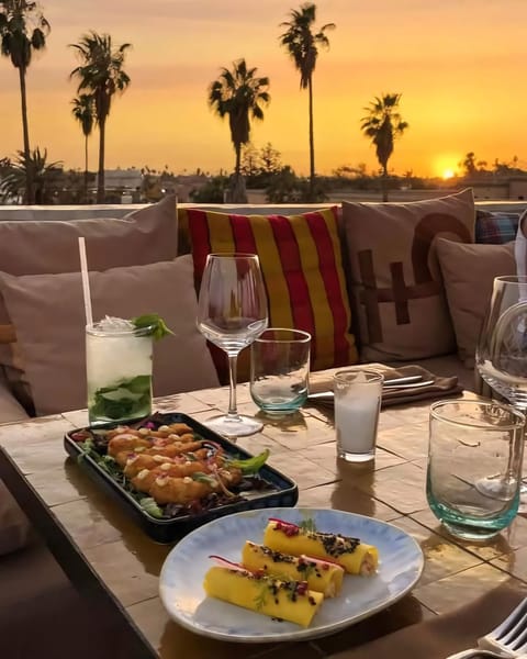 Patio, Balcony/Terrace, Balcony/Terrace, Food, Lunch