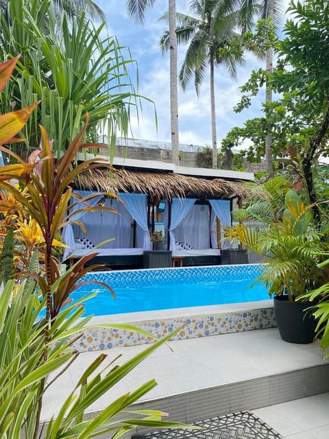 Day, Natural landscape, Garden, Garden view, Pool view, Swimming pool, sunbed