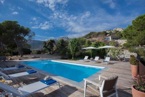Villa campagne à Calvi piscine chauffée vue mer proche plage et centre House in Calvi