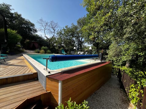 La bastide de Mauragne - Gîte les Iris Apartment in Bonnieux