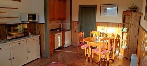 Living room, kitchen