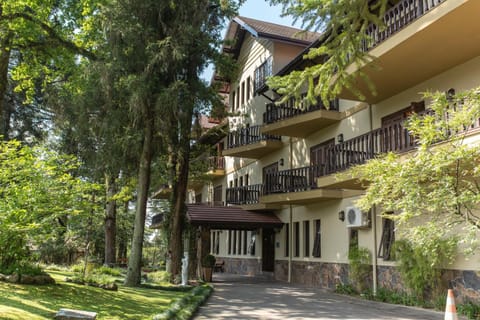 Facade/entrance, Garden view